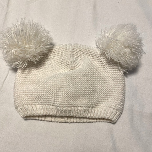 💚 Carters | White Cotton Knit Pom Pom Hat - 3-9months - Beanie Toque - Picture 1 of 5